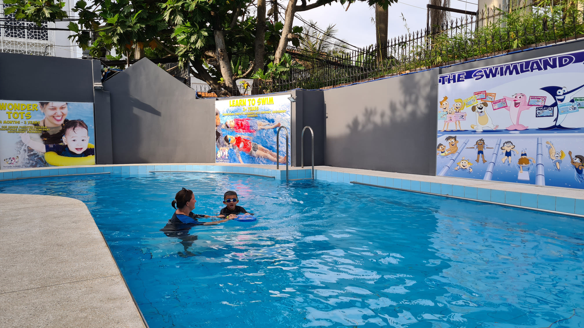Feature | paul sadler pool | Paul Sadler Swimland Thao Dien - Swimming School